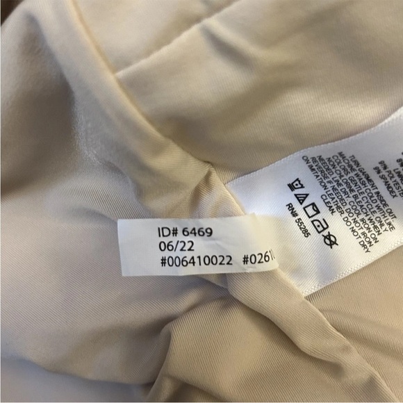 Express Women’s Body Contour Faux Leather Square Neck Cropped Tank Size XL - NWT - Picture 16 of 16